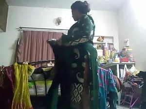 فاحشه به دست یک سیاه ...