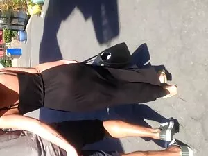 دخترک معصوم, نوازش ب ...