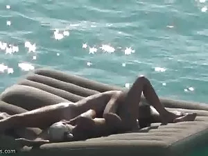 شخص توسعه سبزه مقعد  ...