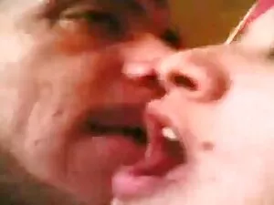 سکسی, روزنامه نگار ع ...